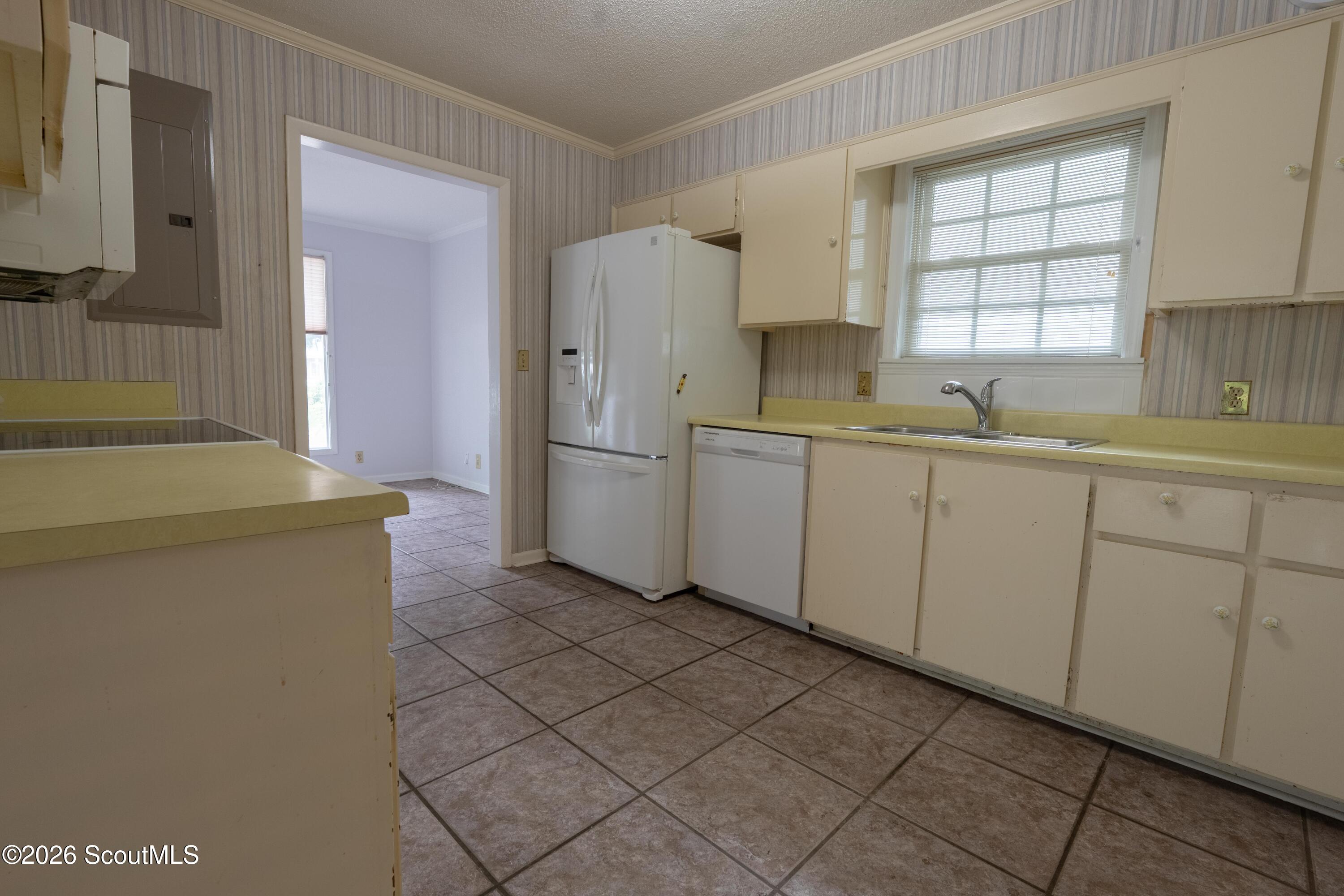 11932 Old Demere Road St. Simons Island, GA 31522 - Photo 19 of 37 kitchen