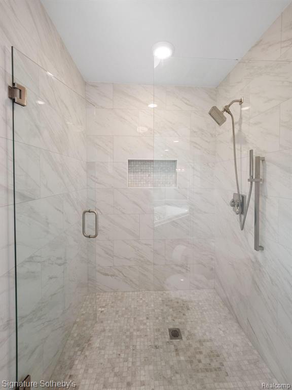 2085 Mapleridge Road Rochester Hills, MI 48309 - Photo 43 of 58