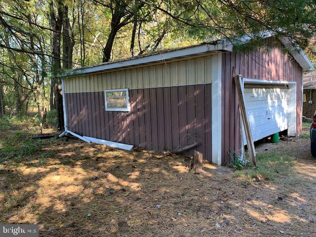 615 East Butter Road York, PA 17406 - Photo 14 of 28