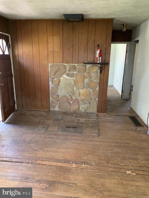 615 East Butter Road York, PA 17406 - Photo 18 of 28