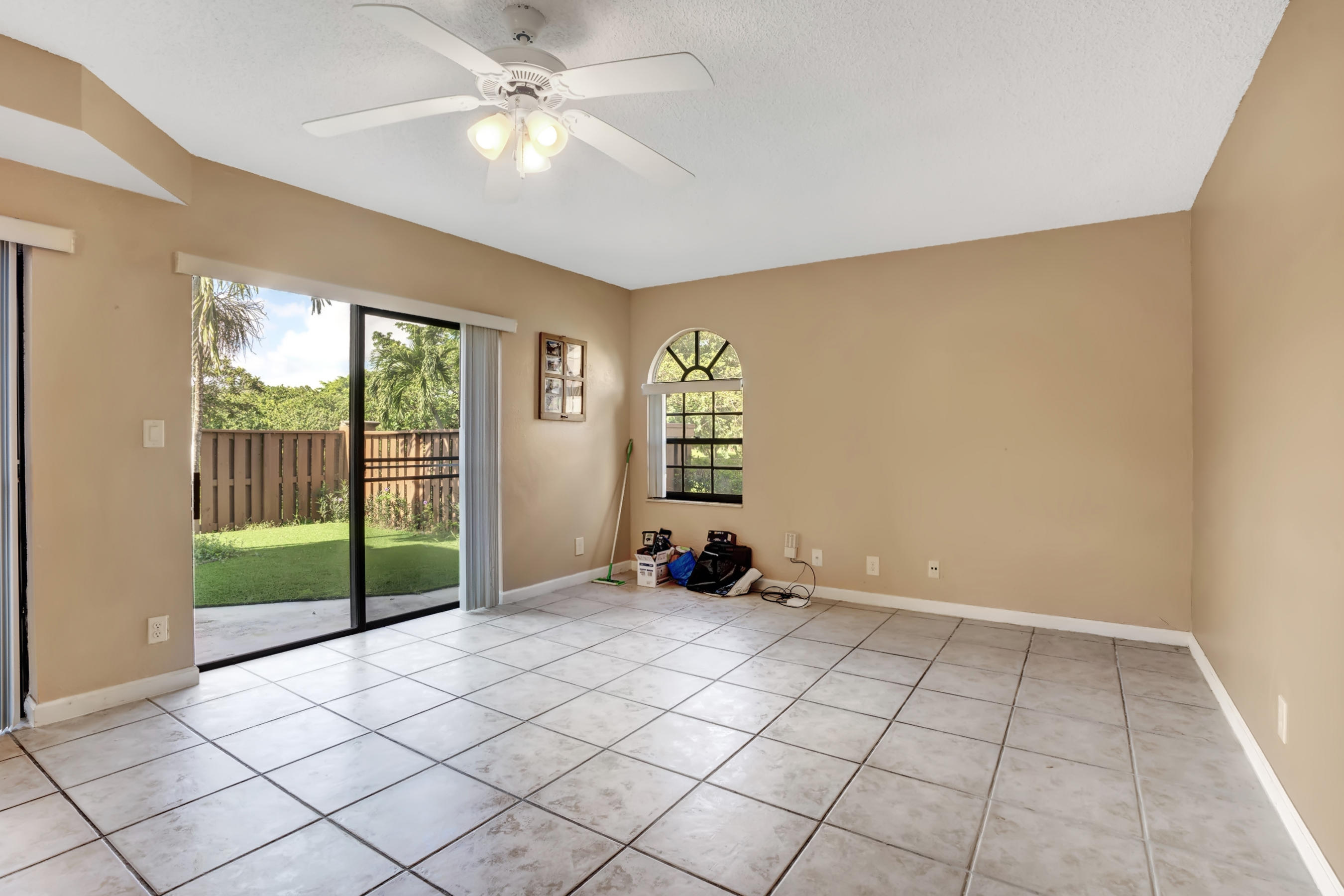 8068 Severn Drive, Unit A Boca Raton, FL 33433 - Photo 6 of 30 DSC09329