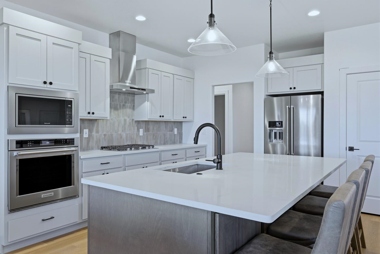 2565 Heathrow Avenue Casper, WY 82609 - Photo 8 of 35