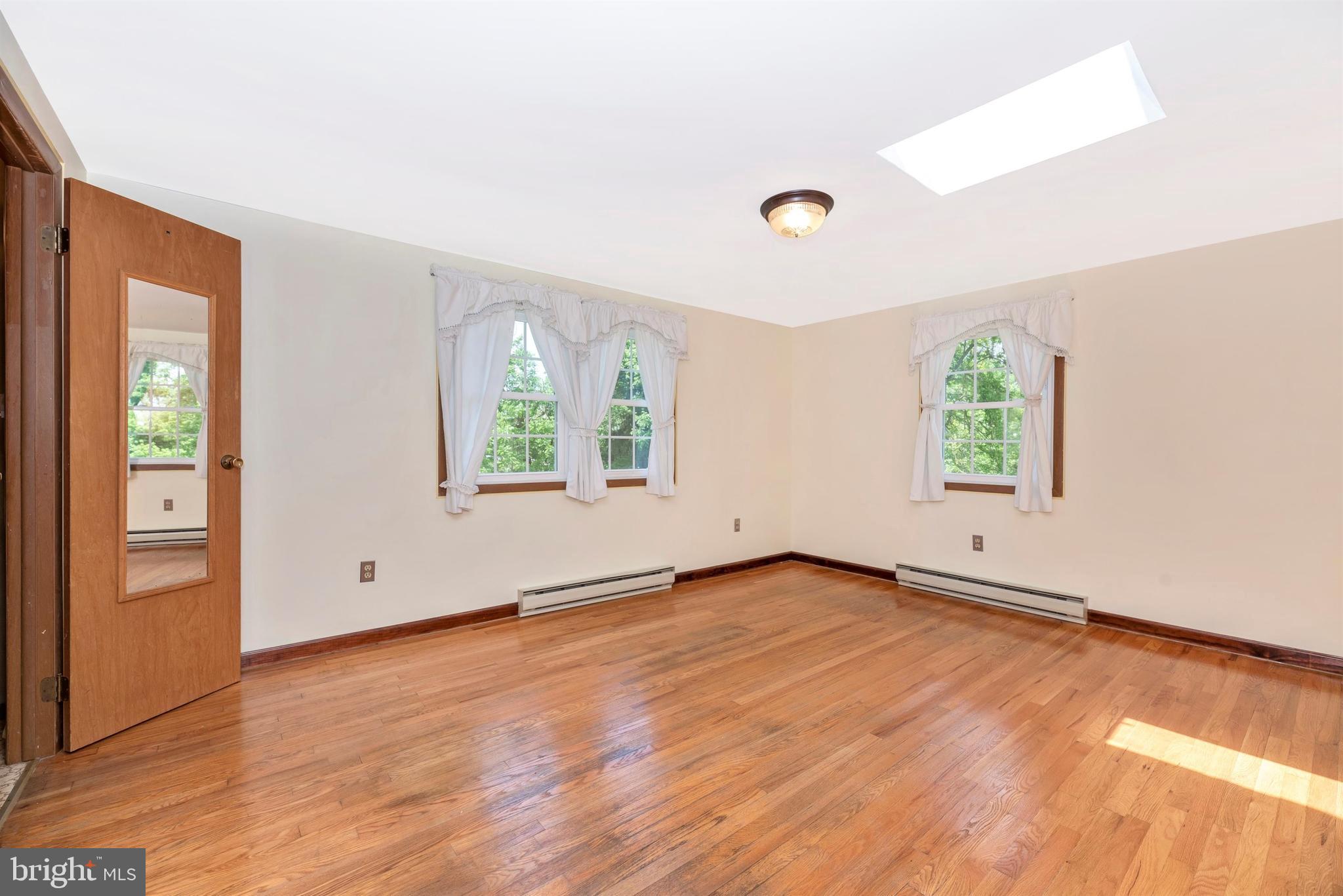 9032 Hollow Road Middletown, MD 21769 - Photo 20 of 36 Gallery Image 20
