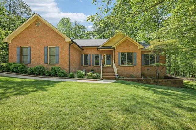 $399,999 | 318 Dogwood Trace, McDonough, GA 30252