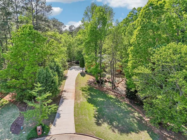 $399,999 | 318 Dogwood Trace, McDonough, GA 30252