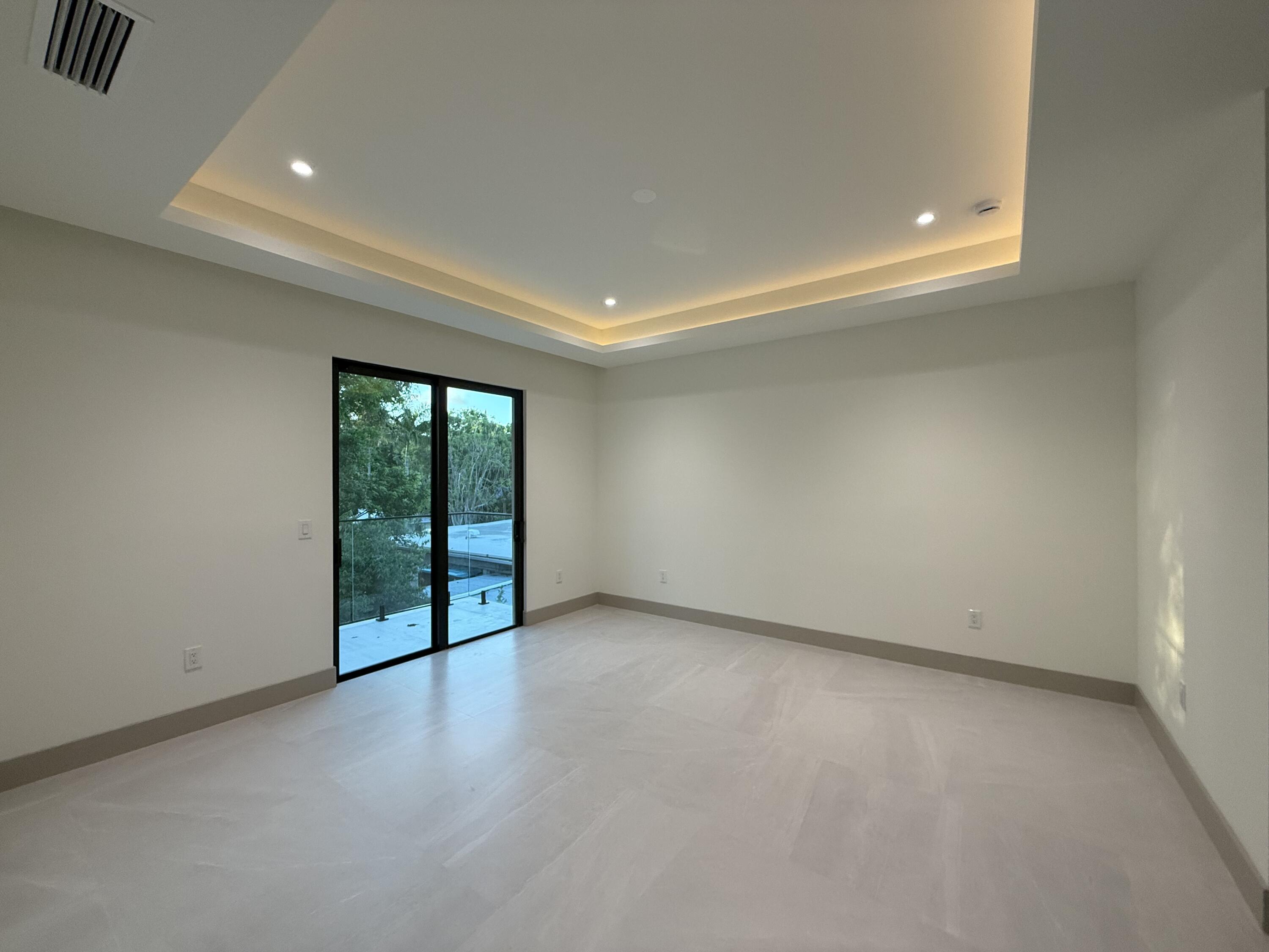 109 Point Pleasant Drive Key Largo, FL 33037 - Photo 21 of 58 MASTER BEDROOOM
