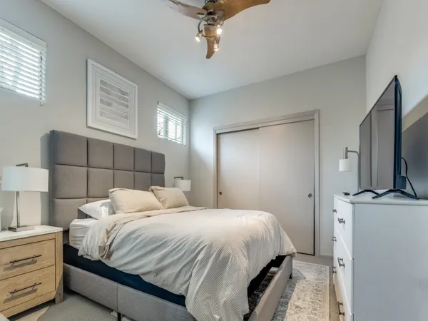 $3,000 | 5219 Kiam Street, Unit F, Houston, TX 77007