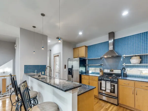 $3,000 | 5219 Kiam Street, Unit F, Houston, TX 77007