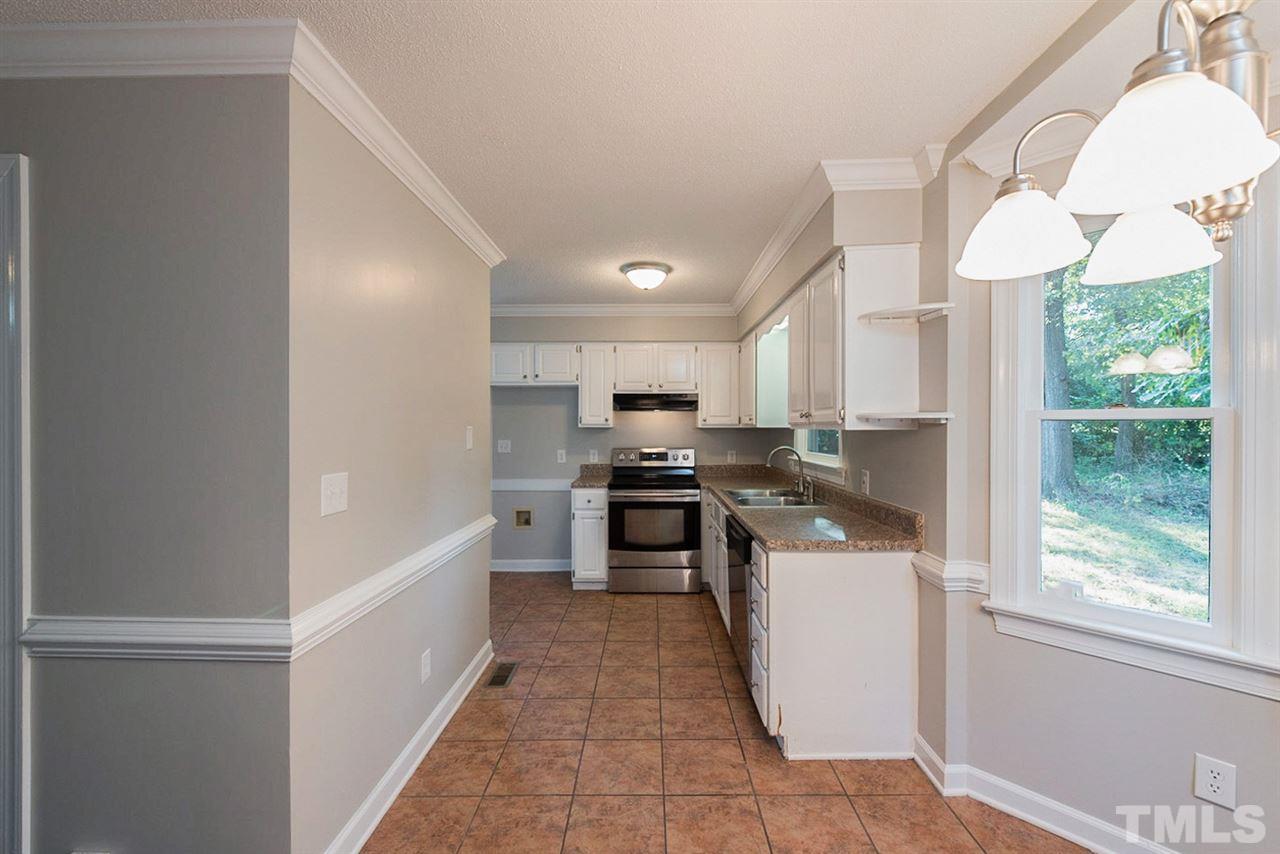 3300 Gatcombe Place Raleigh, NC 27604 - Photo 3 of 19 Gallery Image 3
