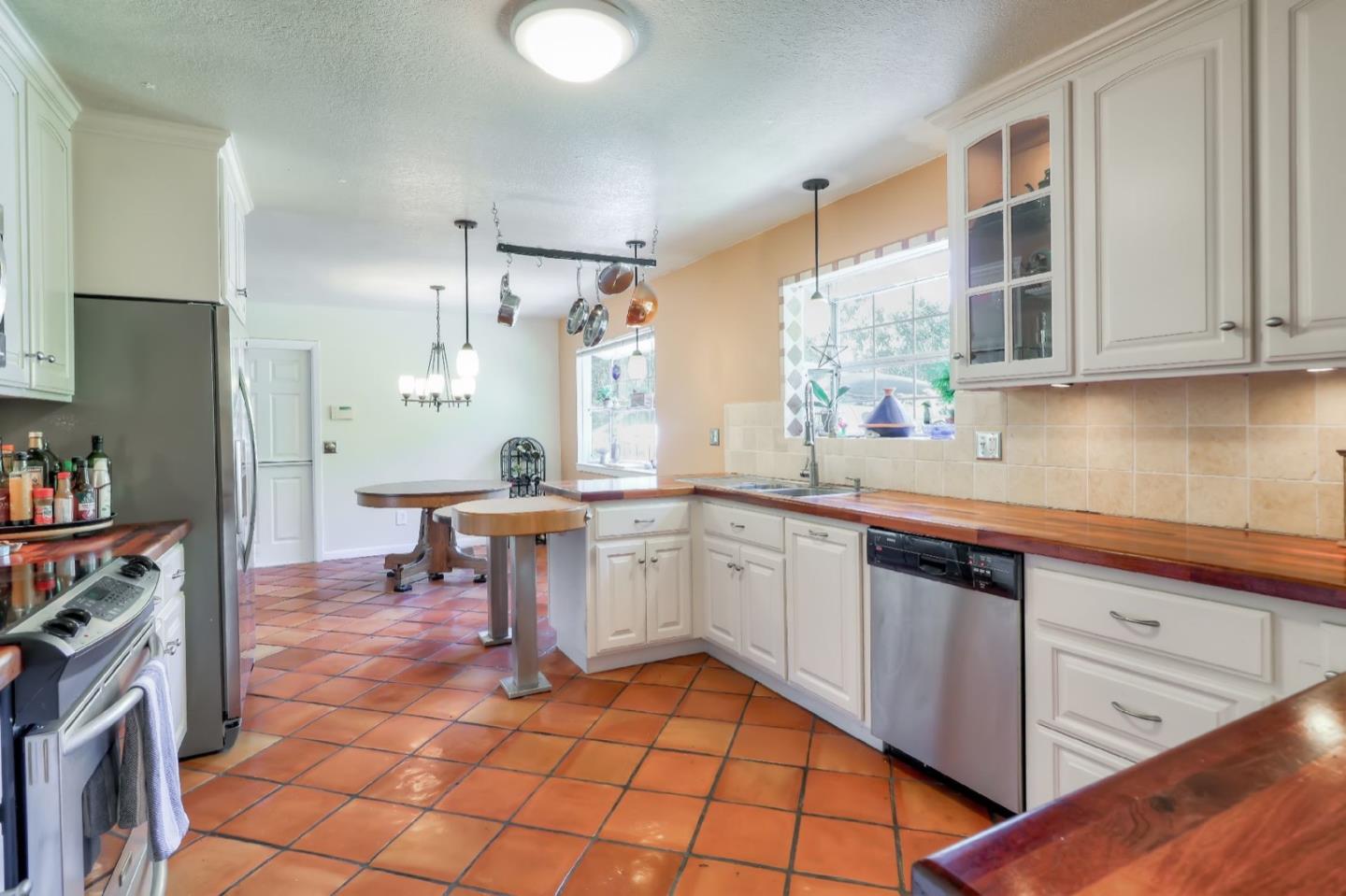 809 C Lewis Road Watsonville, CA 95076 - Photo 8 of 41 a kitchen with a sink and cabinets