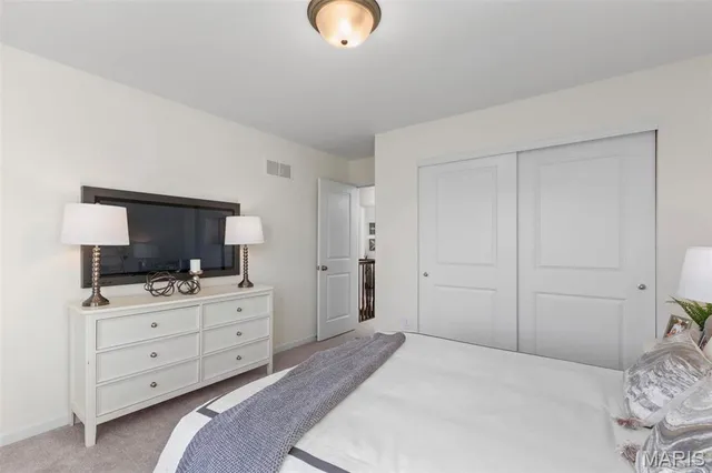 $374,900 | 3 Royal Ii At Winding Bluffs, Fenton, MO 63026