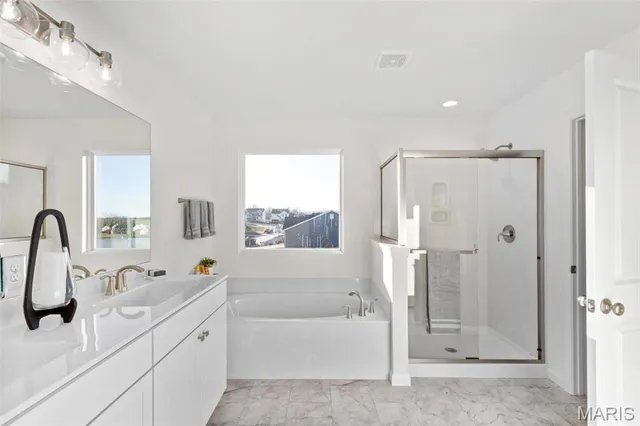 $374,900 | 3 Royal Ii At Winding Bluffs, Fenton, MO 63026