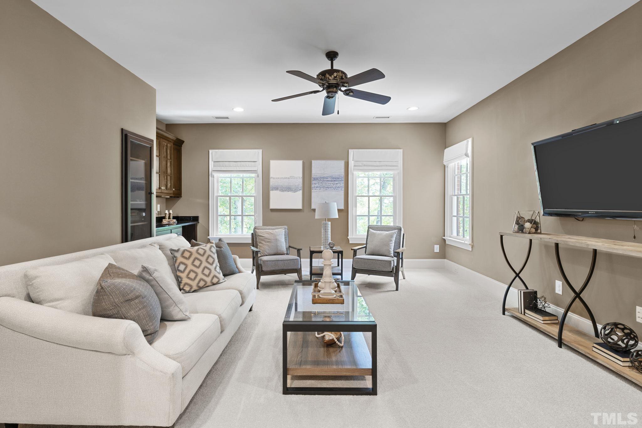 3329 Hampton Road Raleigh, NC 27607 - Photo 29 of 46