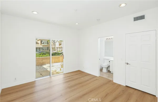 $1,325,000 | 26 Burlingame, Irvine, CA 92602