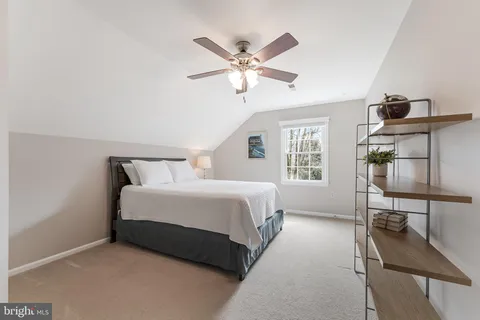 $950,000 | 13172 Ladybank Lane, Herndon, VA 20171