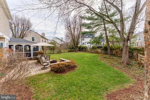 $950,000 | 13172 Ladybank Lane, Herndon, VA 20171