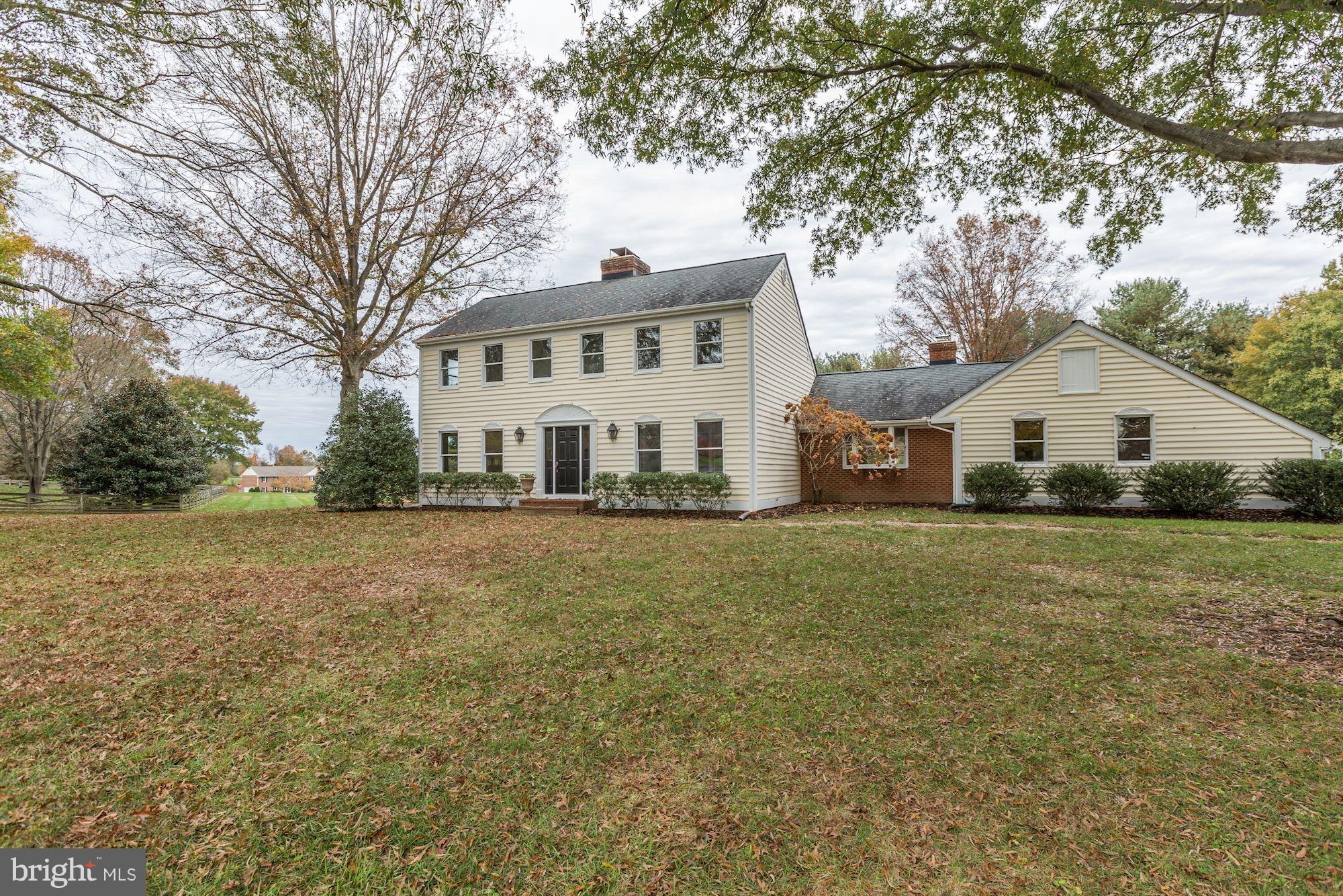 1072 Mt Airy Road Davidsonville, MD 21035 - Photo 3 of 38 Huge front yard!