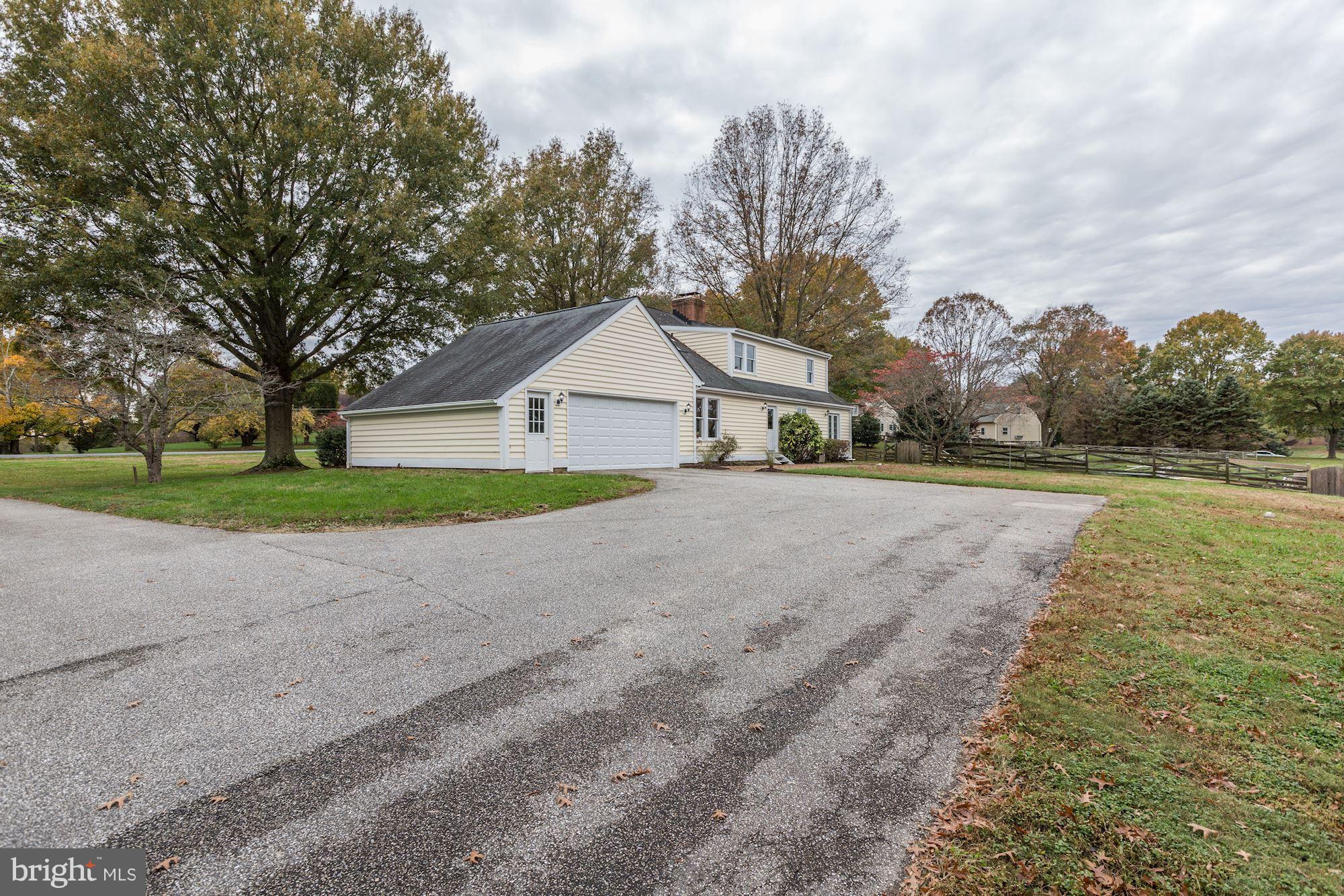 1072 Mt Airy Road Davidsonville, MD 21035 - Photo 32 of 38 Tons of parking!