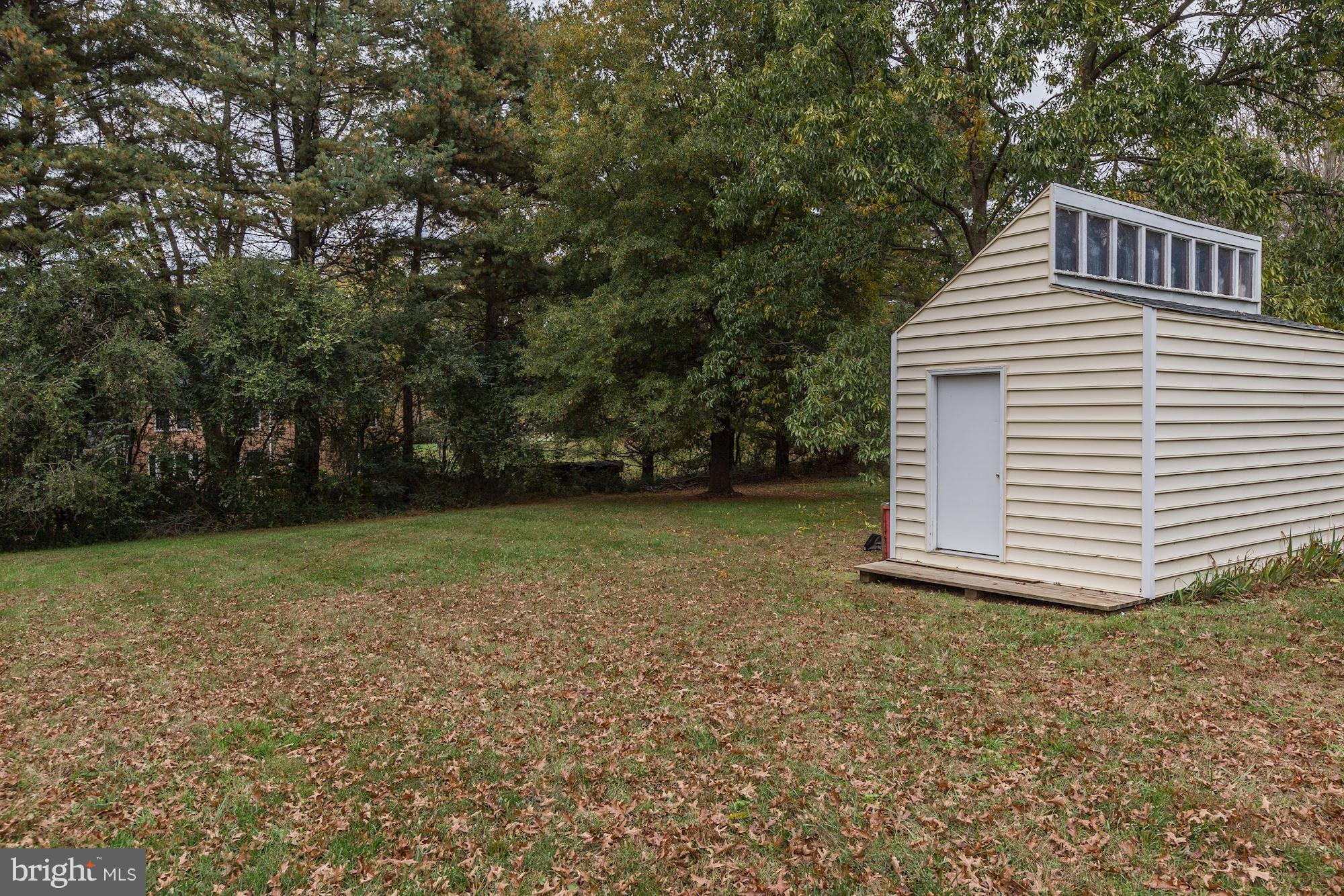 1072 Mt Airy Road Davidsonville, MD 21035 - Photo 34 of 38 Adorable potting shed!