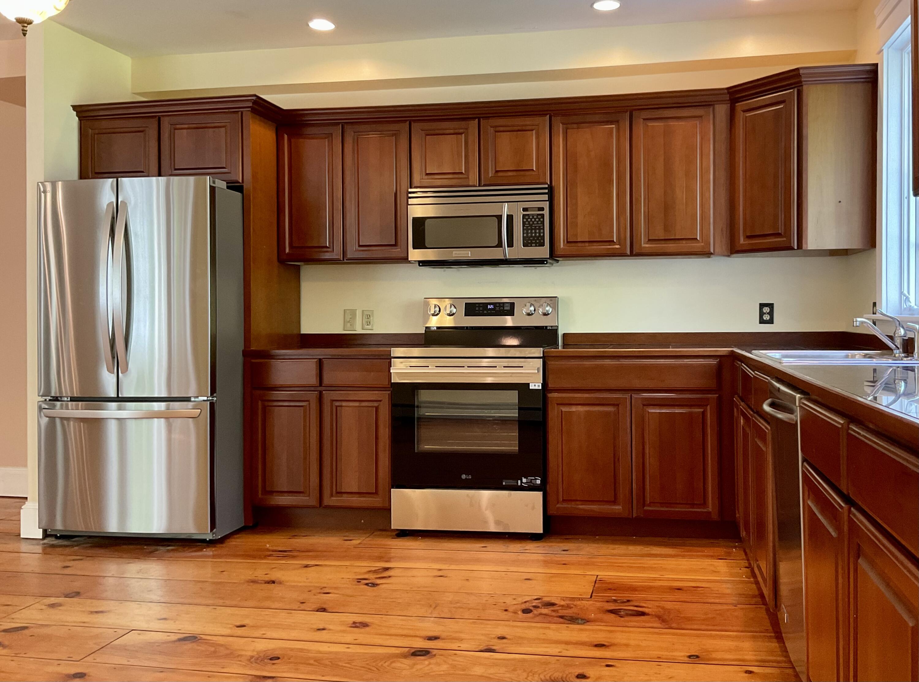 265 Lawrence Road Pownal, ME 04069 - Photo 15 of 45 LARGE DINING AREA
