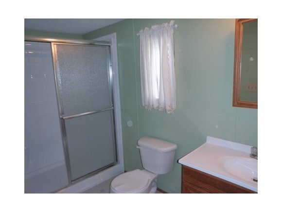 52 Hagop Road Salem, NH 03079 - Photo 6 of 9