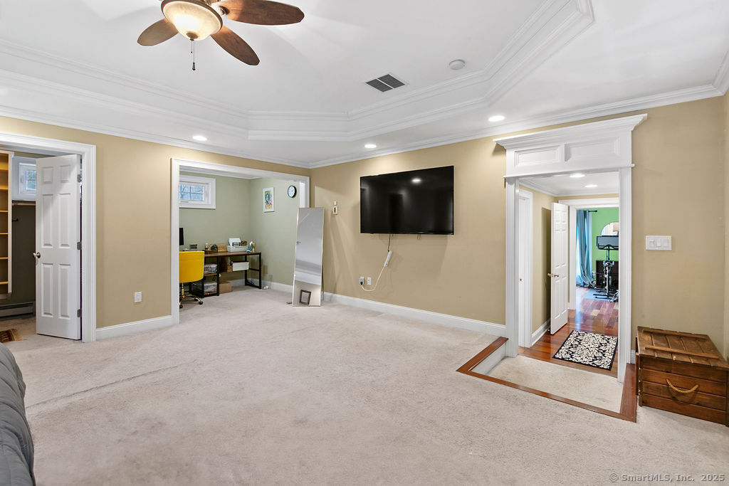 14 Ridgewood Road Avon, CT 06001 - Photo 15 of 35