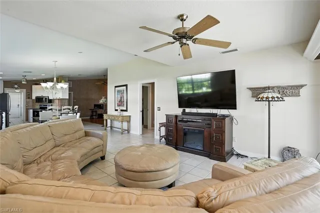 $549,000 | 4588 Pasadena Court, Naples, FL 34109
