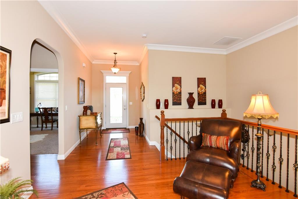 3863 Jonathan Ridge Columbus, IN 47201 - Photo 2 of 26 Gallery Image 2