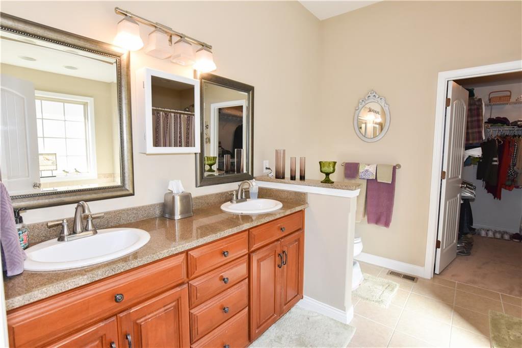 3863 Jonathan Ridge Columbus, IN 47201 - Photo 12 of 26 Gallery Image 12