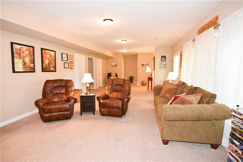 3863 Jonathan Ridge Columbus, IN 47201 - Photo 19 of 26 Gallery Image 19