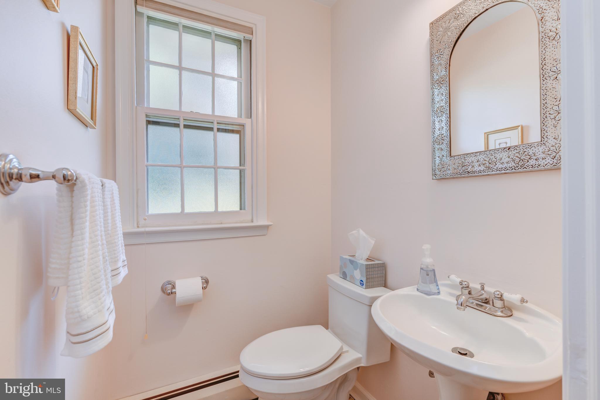 920 Davis Road Ambler, PA 19002 - Photo 9 of 39 Powder room