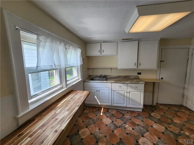 $197,500 | 136 Lakeview Avenue, Unit 2, Syracuse, NY 13204