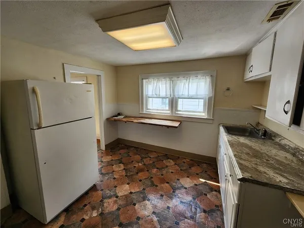 $197,500 | 136 Lakeview Avenue, Unit 2, Syracuse, NY 13204