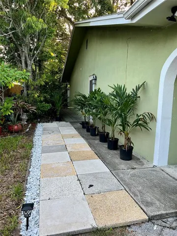 $2,790 | 1404 North Saturn Avenue, Clearwater, FL 33755