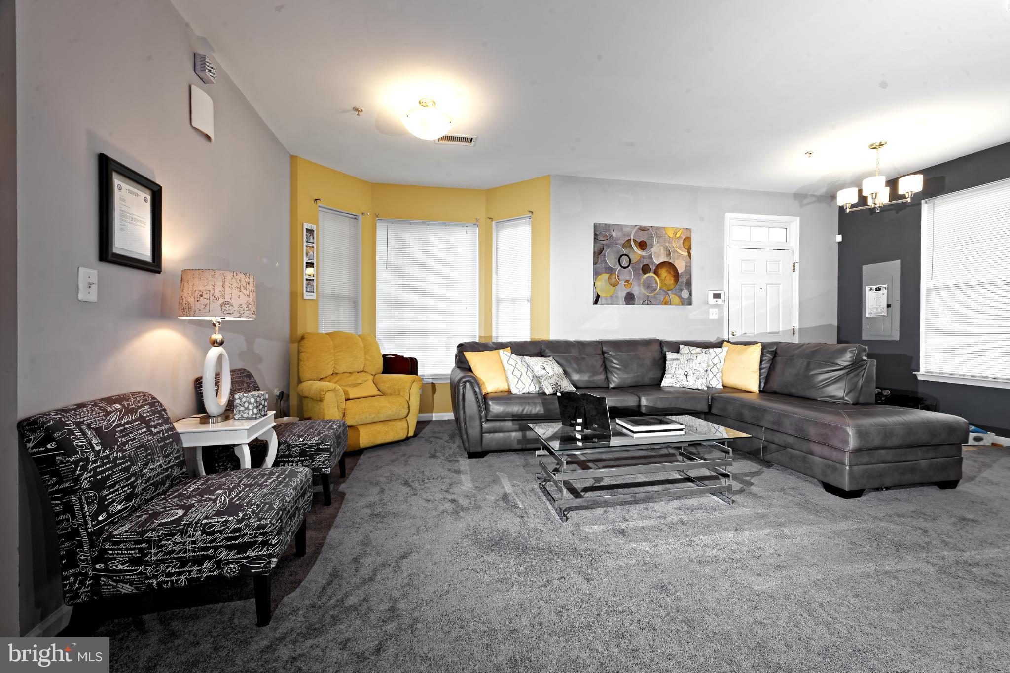 3245 Stanton Road Southeast Washington, DC 20020 - Photo 6 of 16 Living Room
