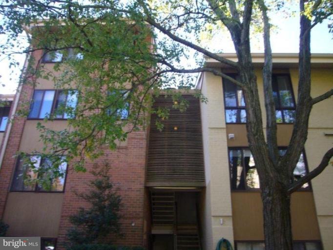1 Hamill Road, Unit 1C Baltimore, MD 21210 - Photo 1 of 10 Exterior (Main)