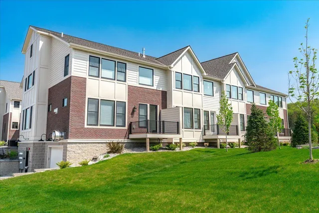 $699,900 | 2315 Simply Living Lane, Unit C, Hudson, WI 54016