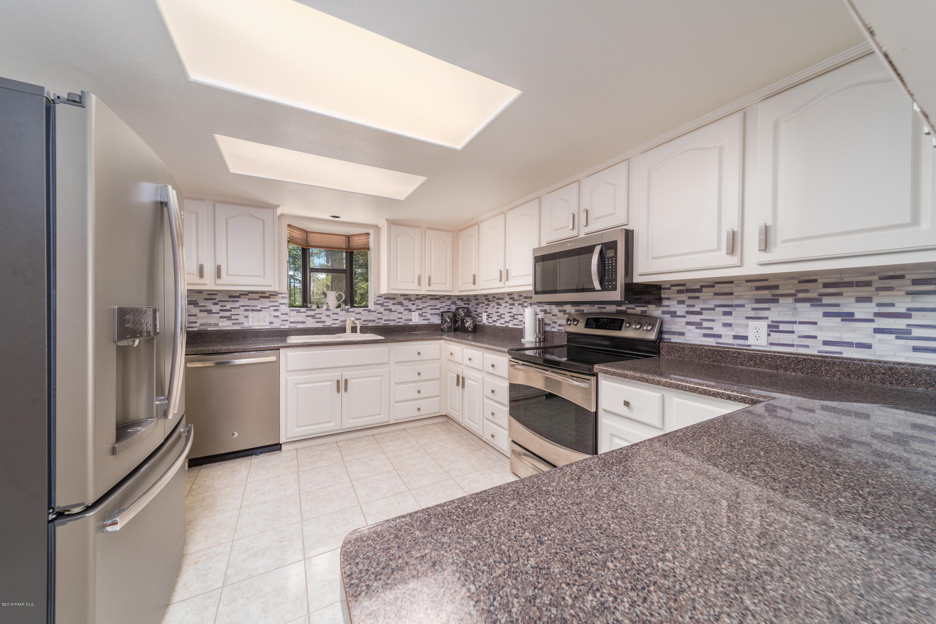 2533 Copper Basin Road Prescott, AZ 86303 - Photo 2 of 20 Kitchen