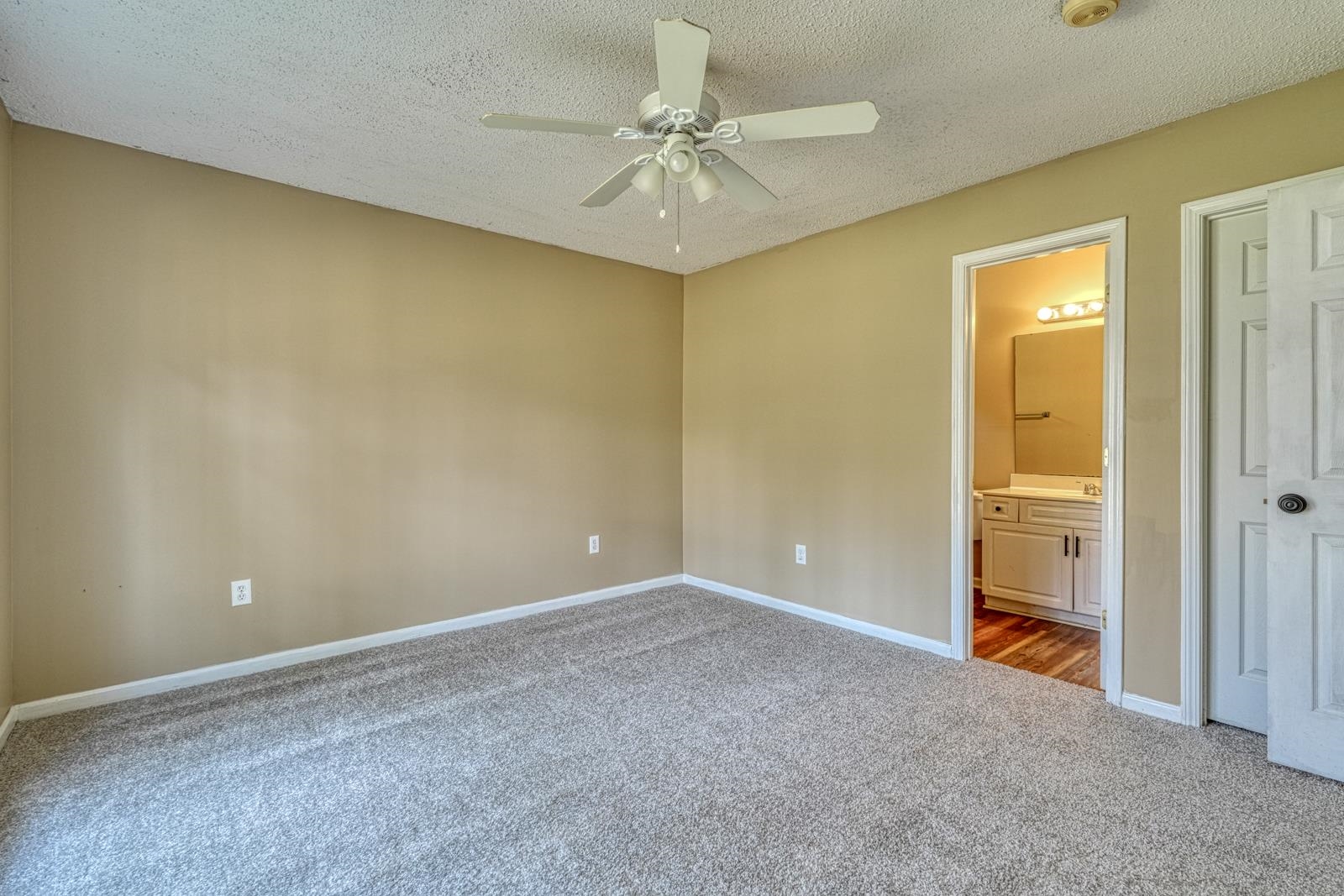 409 Flamingo Way Boiling Springs, SC 29316 - Photo 18 of 40