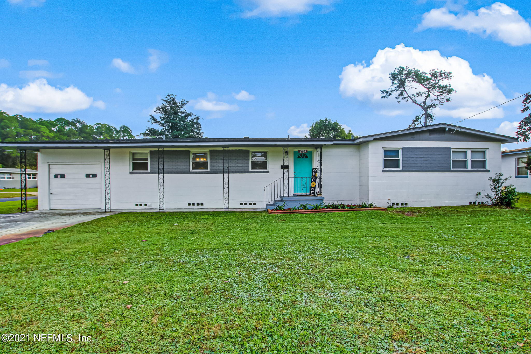 6940 E Road Jacksonville, FL 32216 - Photo 4 of 40 Covered front porch