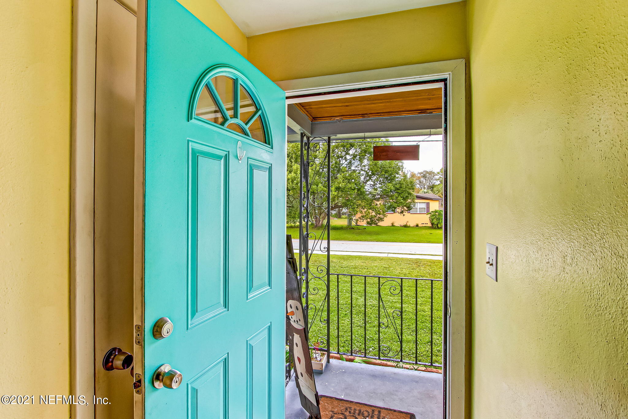 6940 E Road Jacksonville, FL 32216 - Photo 7 of 40 Come on in...