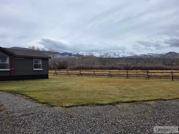 $599,999 | 1119 Hwy 28 Salmon Id 83467, Salmon, ID 83467