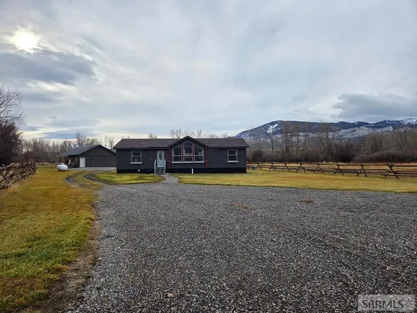 $599,999 | 1119 Hwy 28 Salmon Id 83467, Salmon, ID 83467