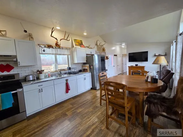 $599,999 | 1119 Hwy 28 Salmon Id 83467, Salmon, ID 83467