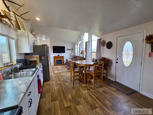 $599,999 | 1119 Hwy 28 Salmon Id 83467, Salmon, ID 83467