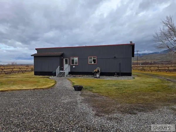 $599,999 | 1119 Hwy 28 Salmon Id 83467, Salmon, ID 83467