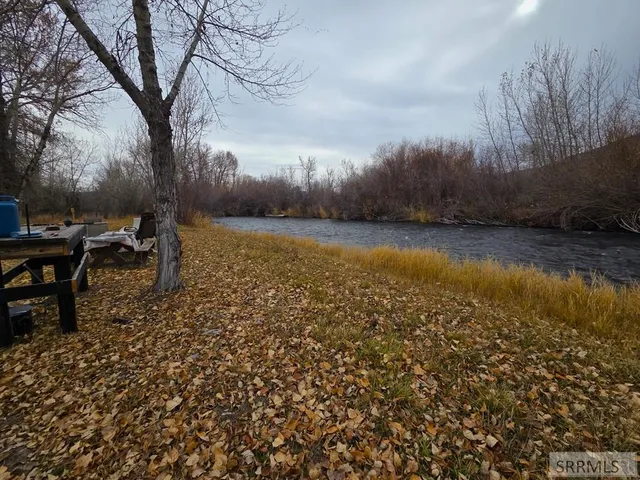 $599,999 | 1119 Hwy 28 Salmon Id 83467, Salmon, ID 83467