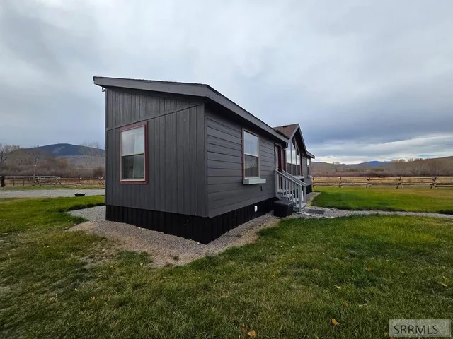 $599,999 | 1119 Hwy 28 Salmon Id 83467, Salmon, ID 83467