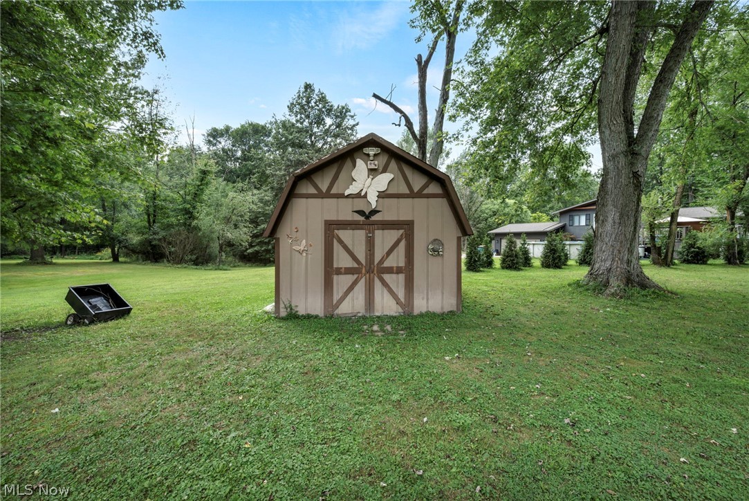 615 Salt Springs Road Warren, OH 44481 - Photo 11 of 36 Gallery Image 11