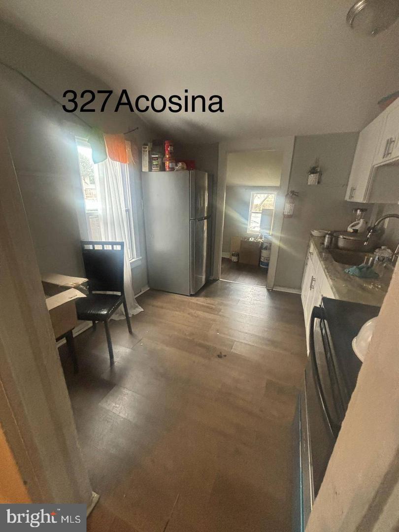 325 Broad Street Carneys Point, NJ 08069 - Photo 9 of 13